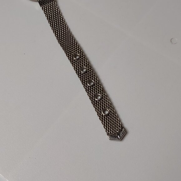 Blue And Silver Tone Episode Watch With Metal Band - Picture 5 of 12